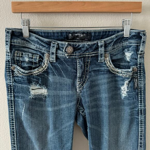 Silver Jeans Tuesday Low Baby Boot Distressed Lace Embroidered Pockets W29/L33 - Picture 4 of 13